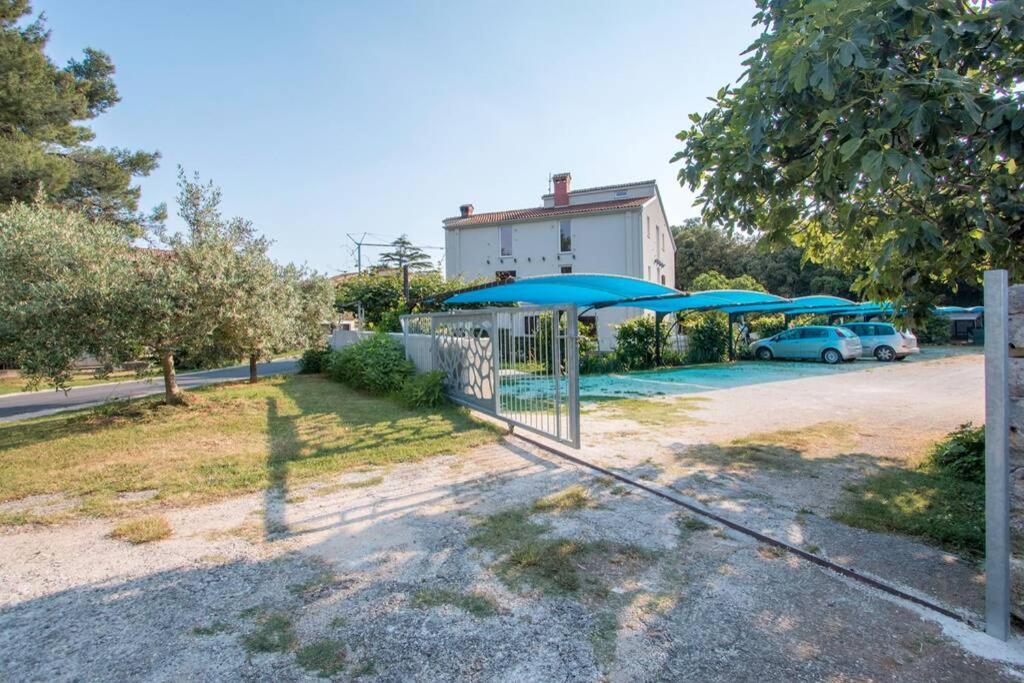 Predivan Novouredeni Apartman U Blizini Mora Banjole Dış mekan fotoğraf