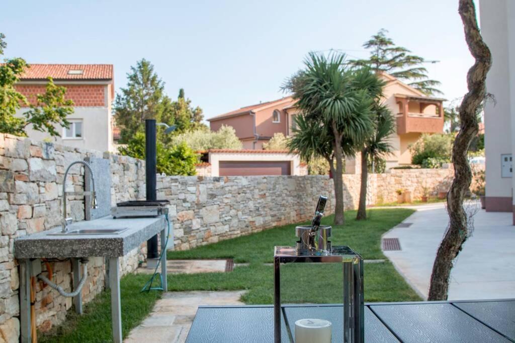 Predivan Novouredeni Apartman U Blizini Mora Banjole Dış mekan fotoğraf